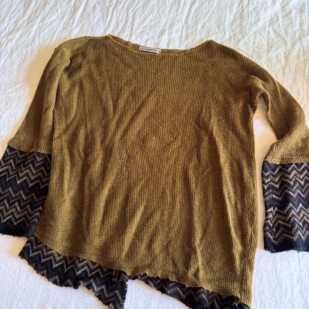 Women's Oversized Mustard and Black Sweater